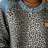 Zéphirine | Sweatshirt Imprimé Léopard en Patchwork Denim