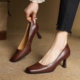Alice – Escarpins en Cuir Carrés