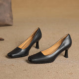 Alice – Escarpins en Cuir Carrés