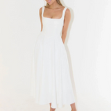 Grace | Robe midi fluide avec décolleté carré