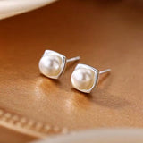 Alizée | Boucles d'oreilles pendantes en perles d'eau douce élégantes